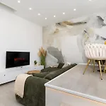 Luminea - Rooftop Terrace - Sea View Apartment *